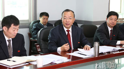 張學鋒參加縣委十三屆三次全會分組討論